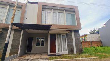 Gambar 3 Rumah 2 Lantai Tanah Luas Full Bata Merah 