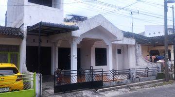 Gambar 1 Di Jual Rumah Bagus 2 Lantai di Perumahan Menteng Indah