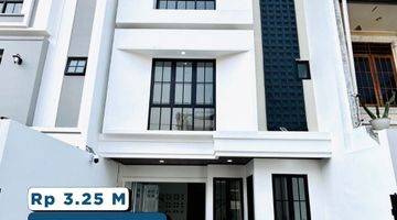 Gambar 1 Rumah Baru Minimalis Modern Tebet Jakarta Selatan