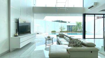 Gambar 2 Modern Glass House di Bsd Lantai Marmer Italian Ada Swimming Pool