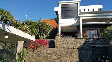 Gambar 2 Rumah Dago Resort, Bandung Modern Tropical Semi Furnished