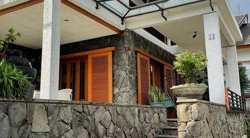 Gambar 1 Rumah Dago Resort, Bandung Modern Tropical Semi Furnished