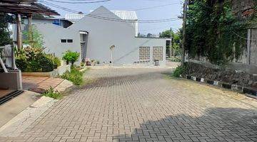 Gambar 2 Di Jual Rumah 2 Lantai Tangerang Selatan 