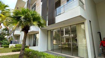 Gambar 4 Rumah bergaya Resort / Villa Brand New  Rumah 4 Lantai Furnished HP - Hak Pakai