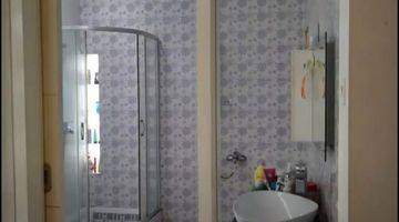 kamar mandi rumah besar mewah siap huni
