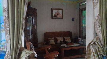 ruang tamu rumah keren di pondok ungu
