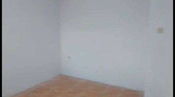 kamar tidur rumah minimalis kondisi cantik di