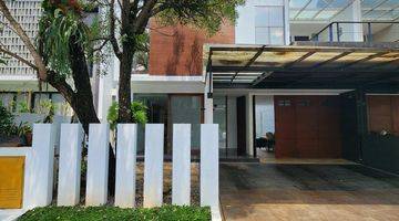 Gambar 2 Rumah Modern Minimalis Dengan Private Pool Di Kemang