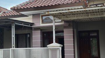 Gambar 1 Rumah Graha Santoso Regency Surabaya 2 Lantai Hadap Selatan