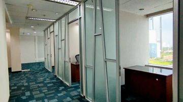 Gambar 1 Office Furnished, Posisi Lift Exposure. Ex Lawfirm.Gedung Bebas Ganjil Genap. 