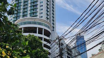 tampak depan rumah di karet kuningan cocok