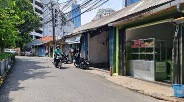 tampak depan rumah di karet kuningan cocok