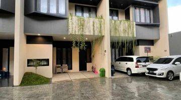 tampak depan rumah 2 lantai shm akses