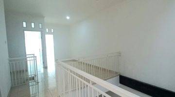 foto lainnya komplek billymoon 2 lantai shm