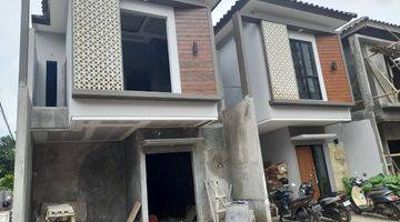 Gambar 4 Rumah Lokasi Pinggir Jalan, Akses 2 Mobil di Srengseng Sawah, Jagakarsa, Jakarta Selatan