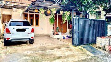 tampak depan dijual rumah luas siap huni