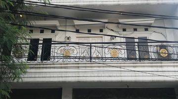 Gambar 1 Ruko Besar 3 1/2 Lantai Dekat Bintaro