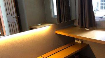 ruang makan apartemen cantik furnish mediterania boulevard