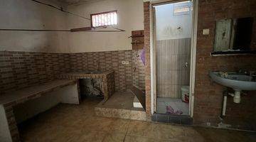 dapur rumah hoek pinggir jalan arus