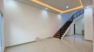 Gambar 2 Rumah Hook Brand New Akses Lebar Jalan 2 Mobil, di Kebon Baru, Tebet, Hub 0813 1838 1838