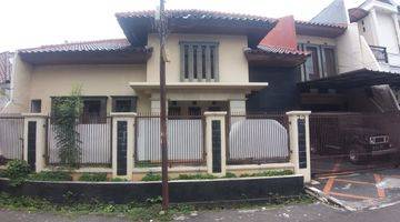 Gambar 1 Dijual Rumah Lebar Jalan 2 Mobil di Area Tebet Barat, Lingkungan Tenang, Nyaman,hub 0813 1838 1838