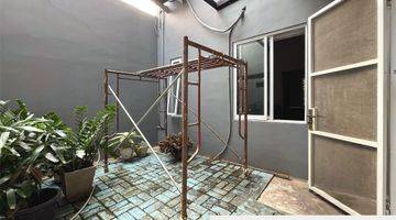 Gambar 1 Rumah Hoek di Kota Wisata, Cibubur