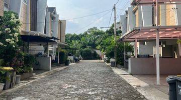 Gambar 2 Townhouse Cantik One Gate System 14 Rumah 4.8km Ke Mrt Lebak Bulus