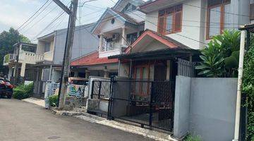 Gambar 1 Rumah 2 Lantai di Bintaro Sektor 2