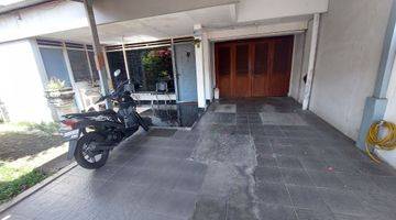 Gambar 3 Rumah Tua Asri Jalan Kemiri, Kebayoran Lama Jakarta Selatan 