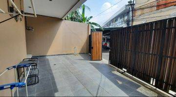 Gambar 4 Rumah aparthouse jln siaga Pejaten ps.minggu 3 kmr 60jt/thn