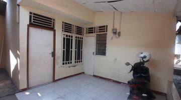 Gambar 1 Rumah 3 Kmr Di Tb.simpatupang Pasar Minggu Blkg Plaza Oleos