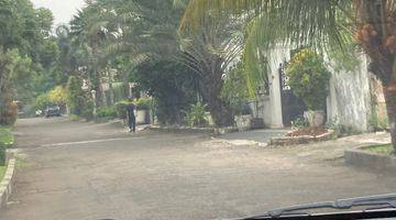 Gambar 5 Rumah  lama  Di Jl . Simprug Golf Dilingkungan Nyaman  Shm - Sertifikat Hak Milik