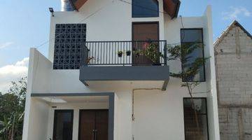 Gambar 2 Rumah Baru 2Lt Nuansa Villa di Cibiru Bandung Timur 