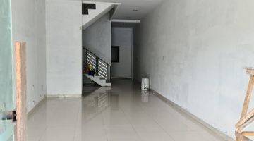 Gambar 4 DI JUAL
1 UNIT RUKO SIAP HUNI DI KOMPLEK RIVER VIEW POLONIA