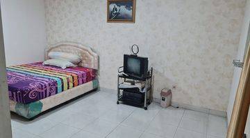 kamar tidur intercon rumah 2 lantai 