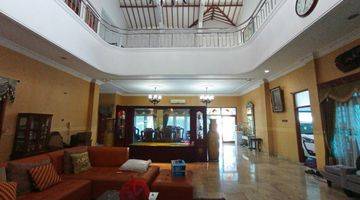 Gambar 3 Rumah mewah full furnished strategis di Colomadu, solo