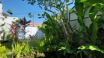 Gambar 2 Freehold - Villa in canggu with big garden in Seseh, Canggu