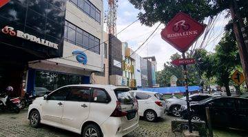 Gambar 4 Ruko Jl Sultan Iskandar Pondok Indah Jakarta