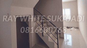 Gambar 2 3 UNIT RUMAH 3 LANTAI DI JAKARTA BARAT