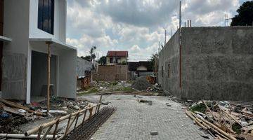 Gambar 4 Dijual 1unit Lagi Rumah Cantik Disetia Budi