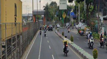 Gambar 5 Tanah Pinggir Jalan Utama Strategis , Depan Pintu Tol  ,Zona Komersil, Shm - Sertifikat Hak Milik,  di Kebon Jeruk