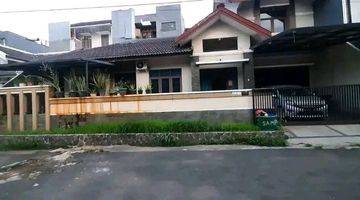 Gambar 1 Rumah Mewah di Bukit Sari Semarang