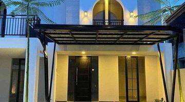 Gambar 1 Rumah Mewah Klasik Modern 3lantai