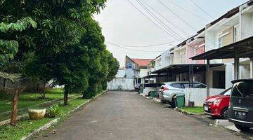 Gambar 2 Rumah 2 Lantai Dalam Cluster Di Cirendeu Dekat Ke Lebak bulus 