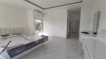 Gambar 3 Villa Full Furnished View Laut Dekat Pantai Pandawa Nusa Dua