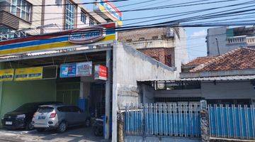 Gambar 5 Rumah tinggal 2 lantai  dan Usaha Waralaba Indomart  Jl. Tanah Sareal Raya, Jakarta Barat