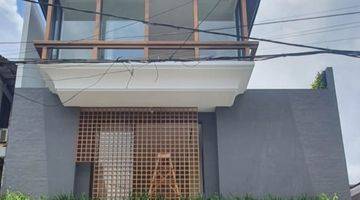 Gambar 1 Rumah brand new cantik siap huni ada pool di Pondok Indah Jaksel SHM