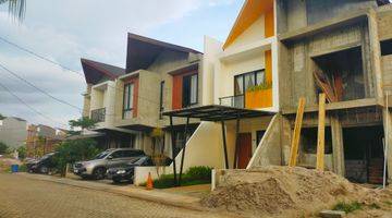 tampak depan jual rumah lebak bulus hanya