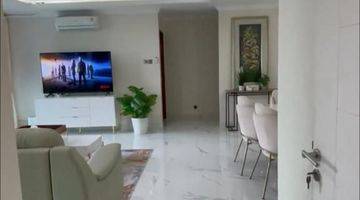 Gambar 4 Apartemen Hampton Park 3 Kamar Tidur 152sqm View Golf