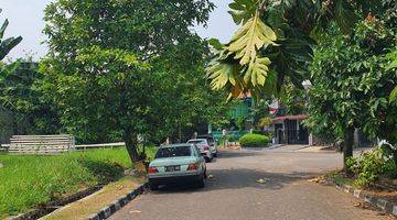 Gambar 4 Tanah dalam cluster , hadap taman   nyaman di Cluster asia